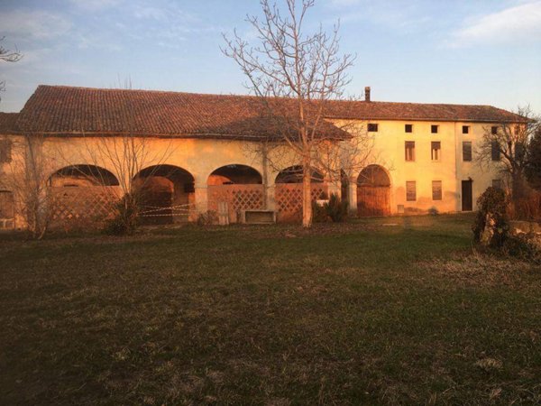 casa indipendente in vendita a Padova in zona Montà