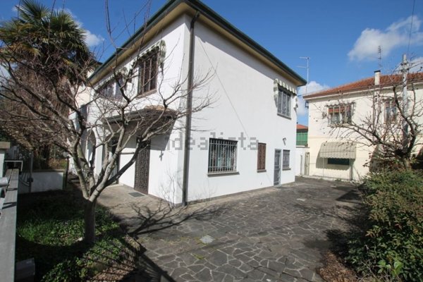 casa indipendente in vendita a Padova in zona Arcella