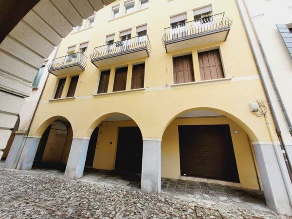 appartamento in vendita a Padova in zona Centro Storico