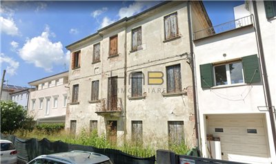 intera palazzina in vendita a Padova in zona Savonarola