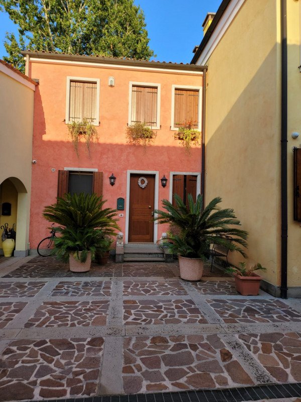 casa semindipendente in vendita a Padova in zona Centro Storico
