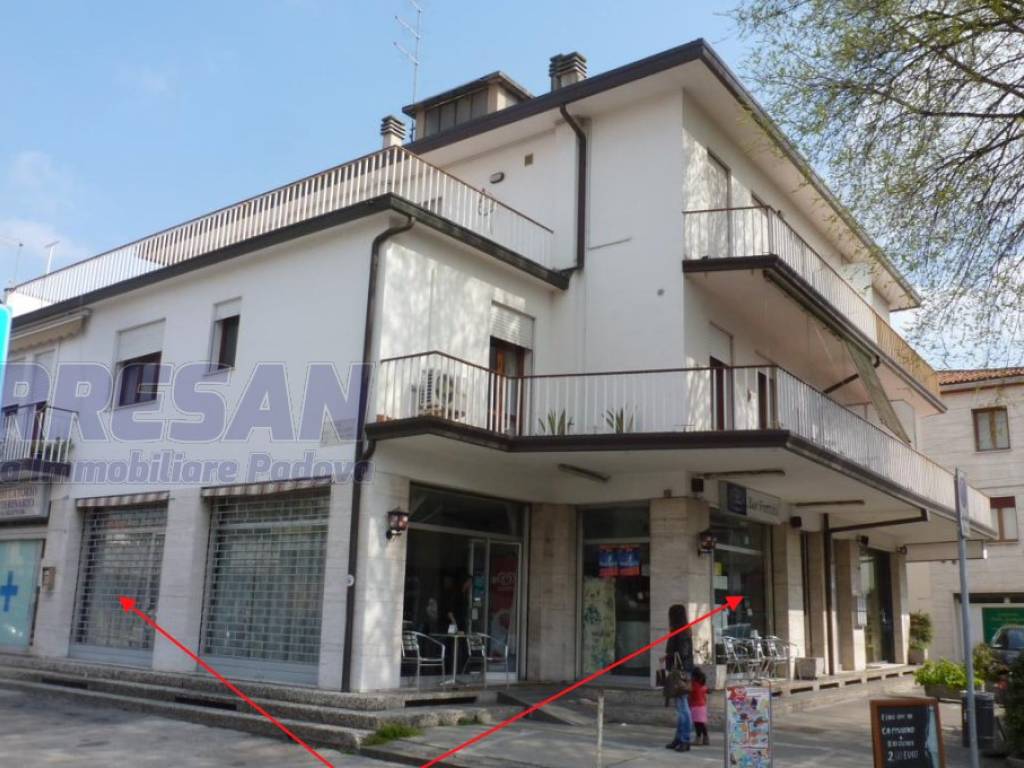 negozio in vendita a Padova in zona Sacra Famiglia