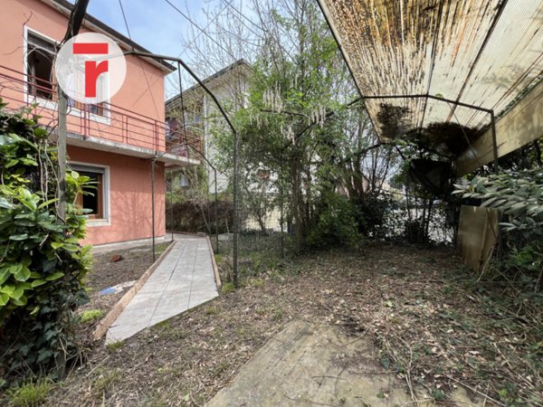 casa indipendente in vendita a Padova in zona San Bellino