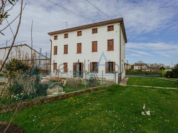 casa indipendente in vendita a Padova in zona Mandria