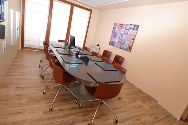 ufficio in vendita a Padova in zona Stanga