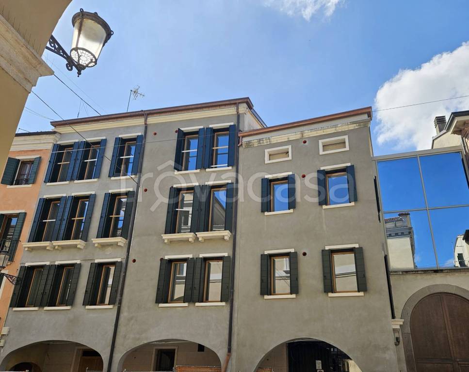 appartamento in vendita a Padova in zona Savonarola