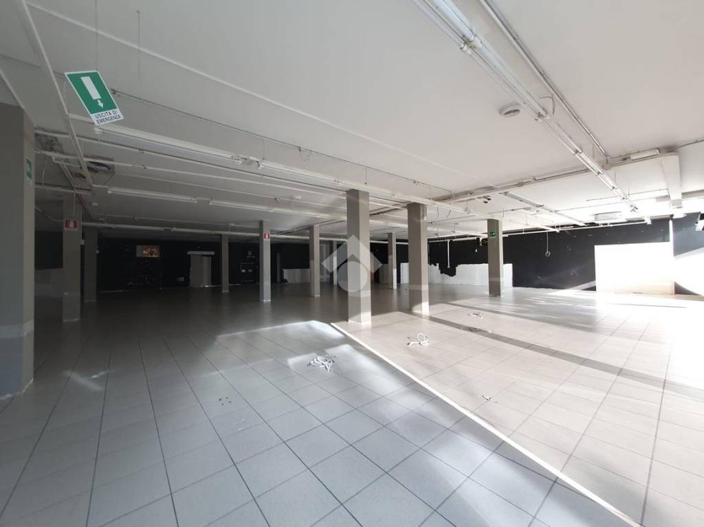 negozio in vendita a Padova in zona Mortise