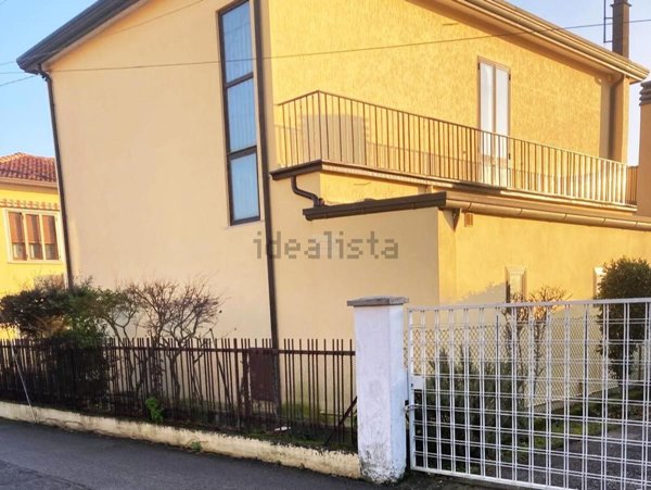 casa indipendente in vendita a Padova in zona Montà