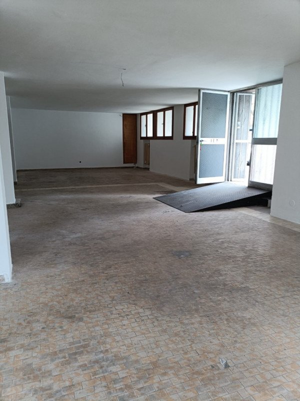 locale di sgombero in vendita a Padova in zona Arcella
