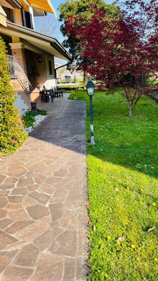 casa indipendente in vendita a Padova in zona Brentelle