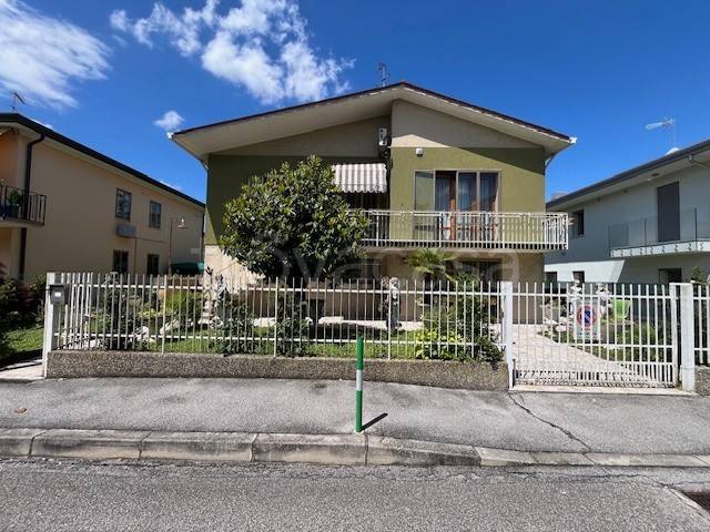 casa indipendente in vendita a Padova