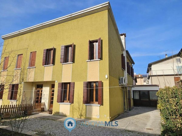 casa indipendente in vendita a Padova