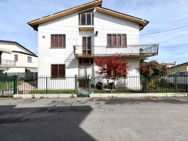 casa indipendente in vendita a Padova