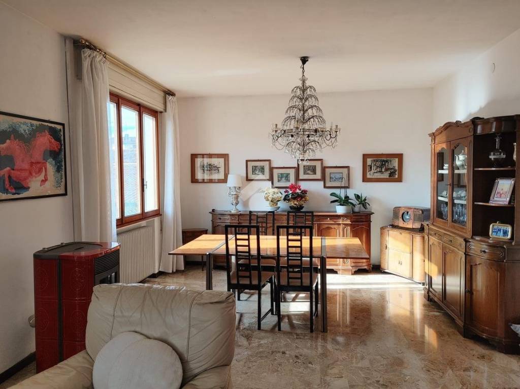 casa indipendente in vendita a Padova in zona Brentelle
