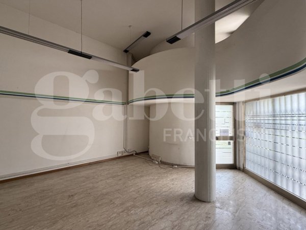 negozio in vendita a Padova in zona Guizza