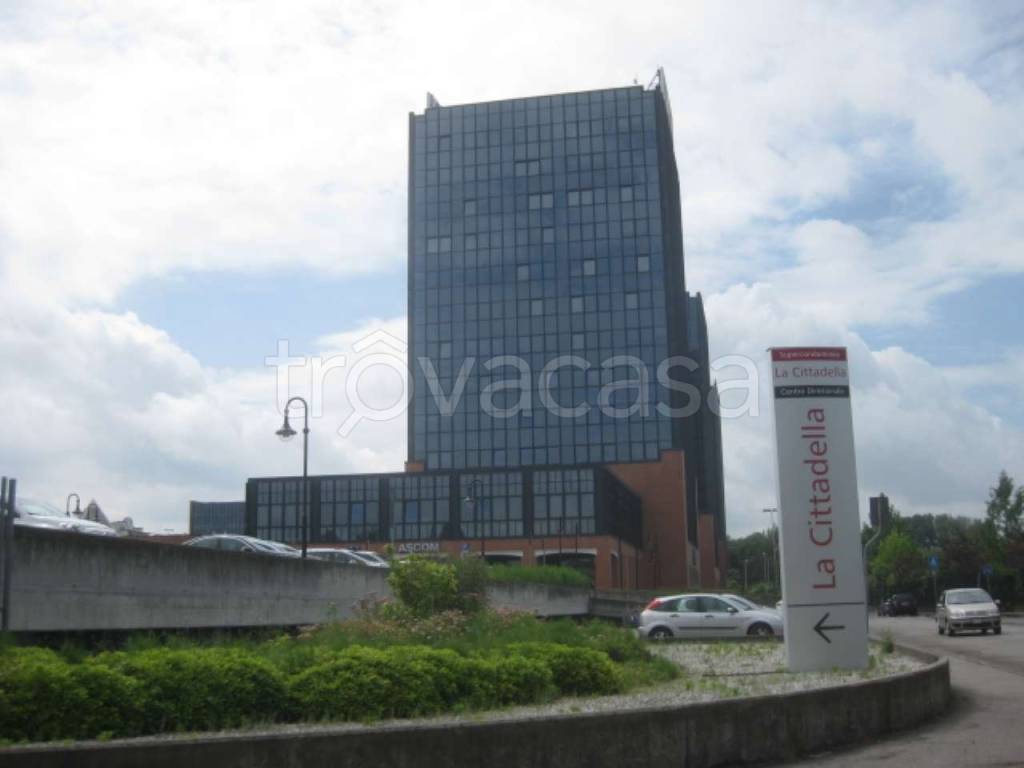 ufficio in vendita a Padova in zona Pio X