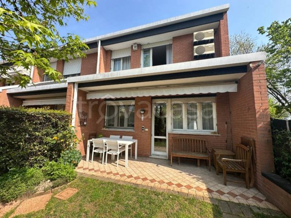 casa indipendente in vendita a Padova in zona Mandria