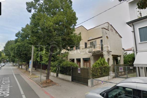 casa indipendente in vendita a Padova in zona Sant'Osvaldo / Santa Rita