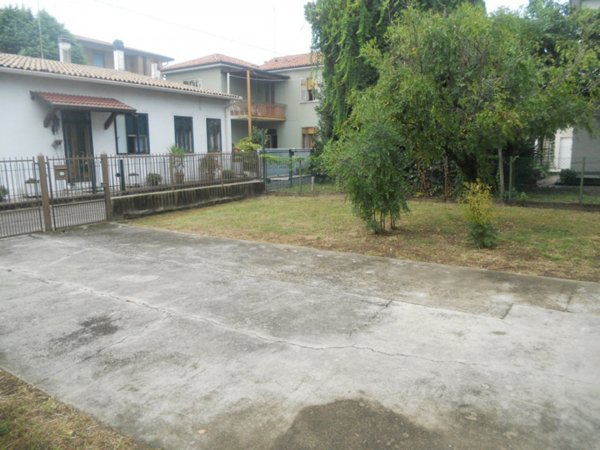 casa indipendente in vendita a Padova in zona Ponte di Brenta
