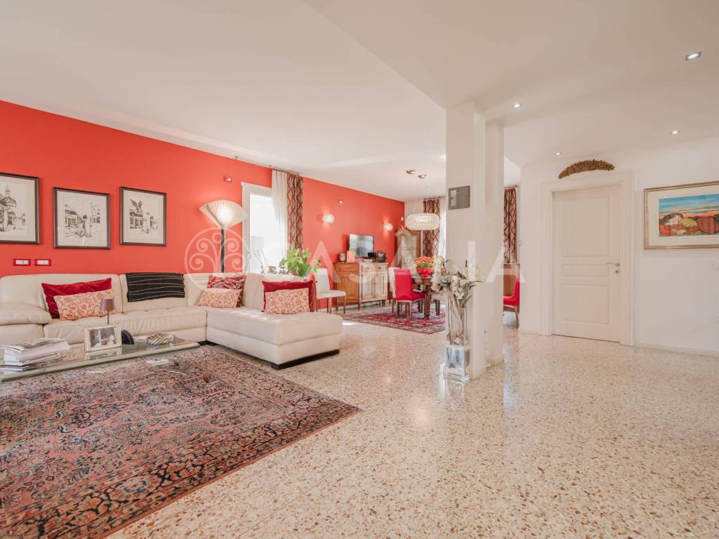 casa indipendente in vendita a Padova in zona Arcella