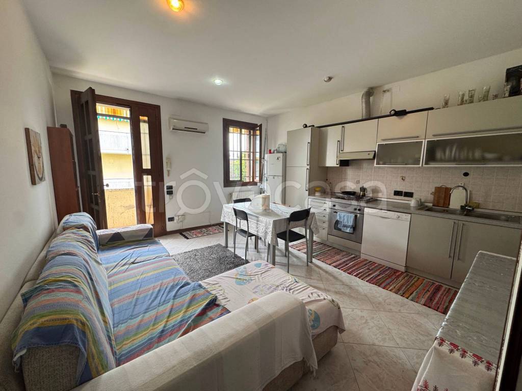 casa indipendente in vendita a Padova in zona Volta Brusegana