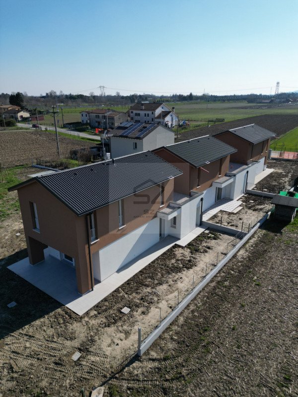 casa indipendente in vendita a Padova in zona Mandria