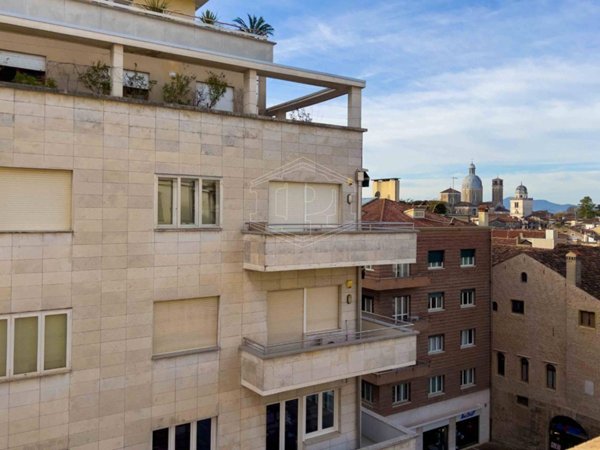 appartamento in vendita a Padova in zona Centro Storico