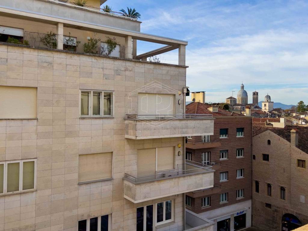 appartamento in vendita a Padova in zona Centro Storico