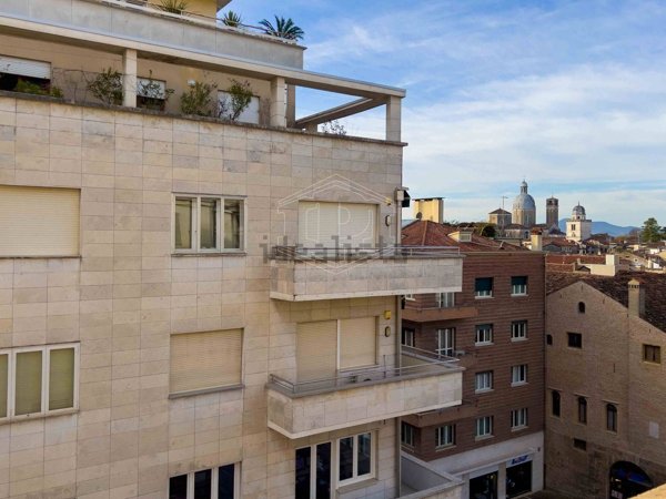 appartamento in vendita a Padova in zona Centro Storico