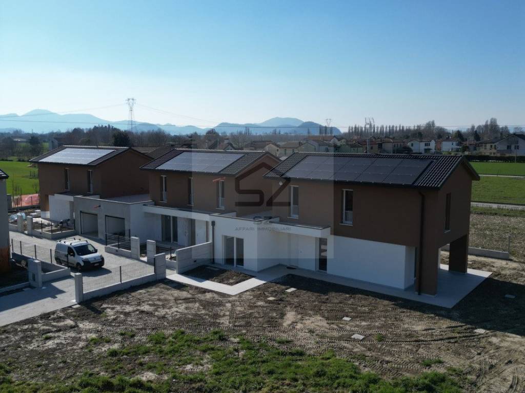 casa indipendente in vendita a Padova in zona Mandria