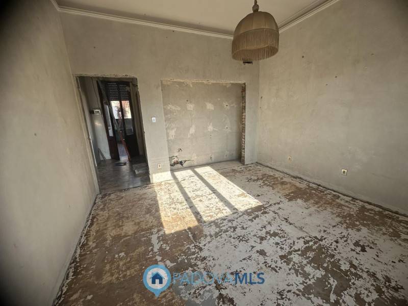 casa indipendente in vendita a Padova in zona Sant'Osvaldo / Santa Rita