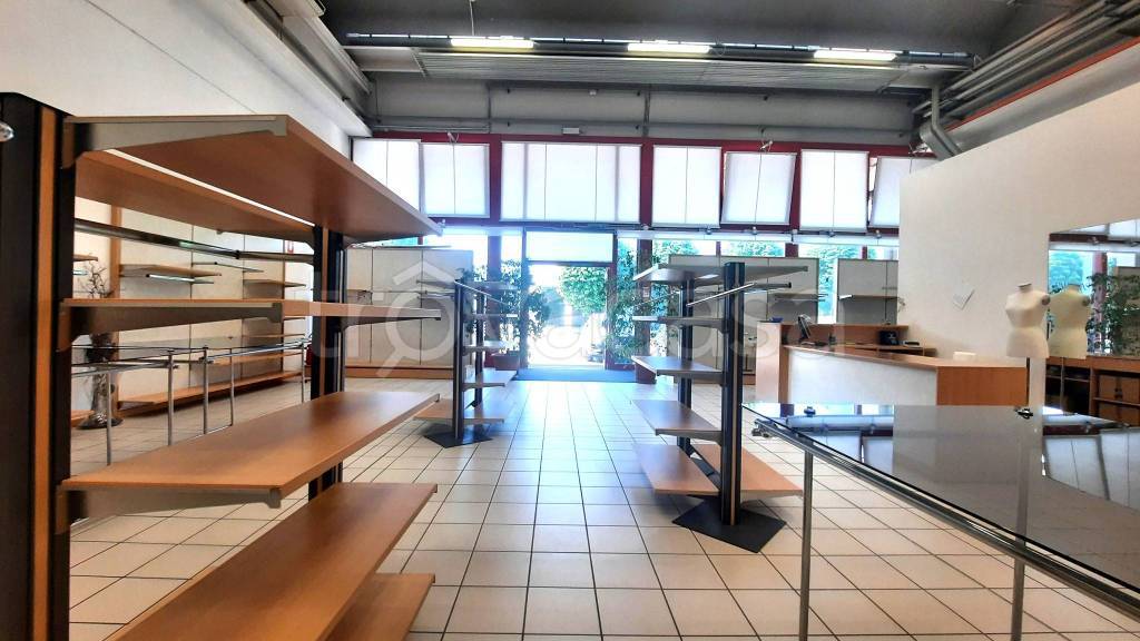 ufficio in vendita a Padova in zona Camin / Granze