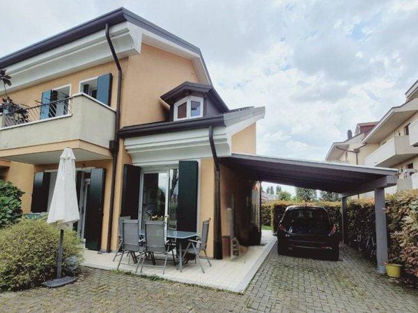 casa indipendente in vendita a Padova in zona Guizza