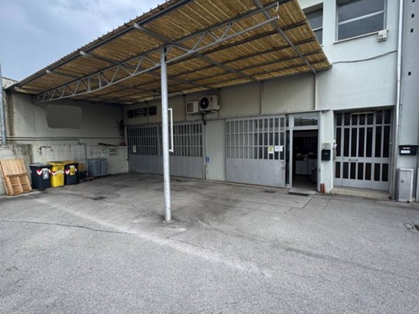 ufficio in vendita a Padova in zona San Lazzaro