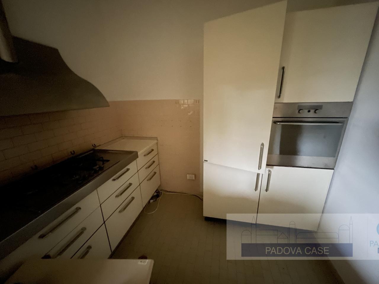 appartamento in vendita a Padova in zona Stanga