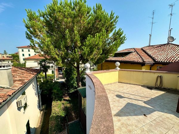 casa indipendente in vendita a Padova in zona Sant'Osvaldo / Santa Rita