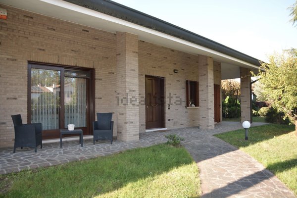 casa indipendente in vendita a Padova in zona Altichiero