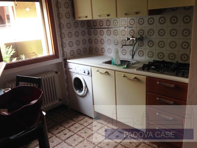 appartamento in vendita a Padova in zona Sacra Famiglia