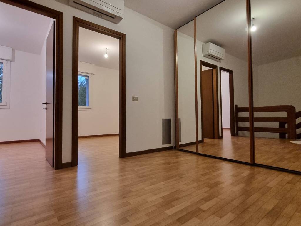 casa indipendente in vendita a Padova in zona Guizza