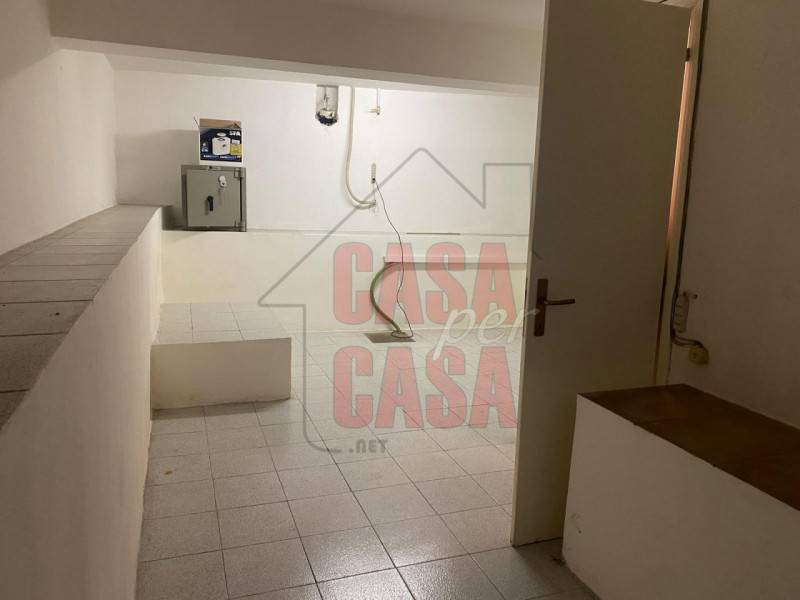 negozio in vendita a Padova in zona Centro Storico
