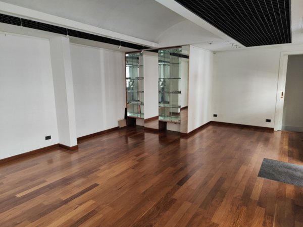 negozio in vendita a Padova in zona Centro Storico