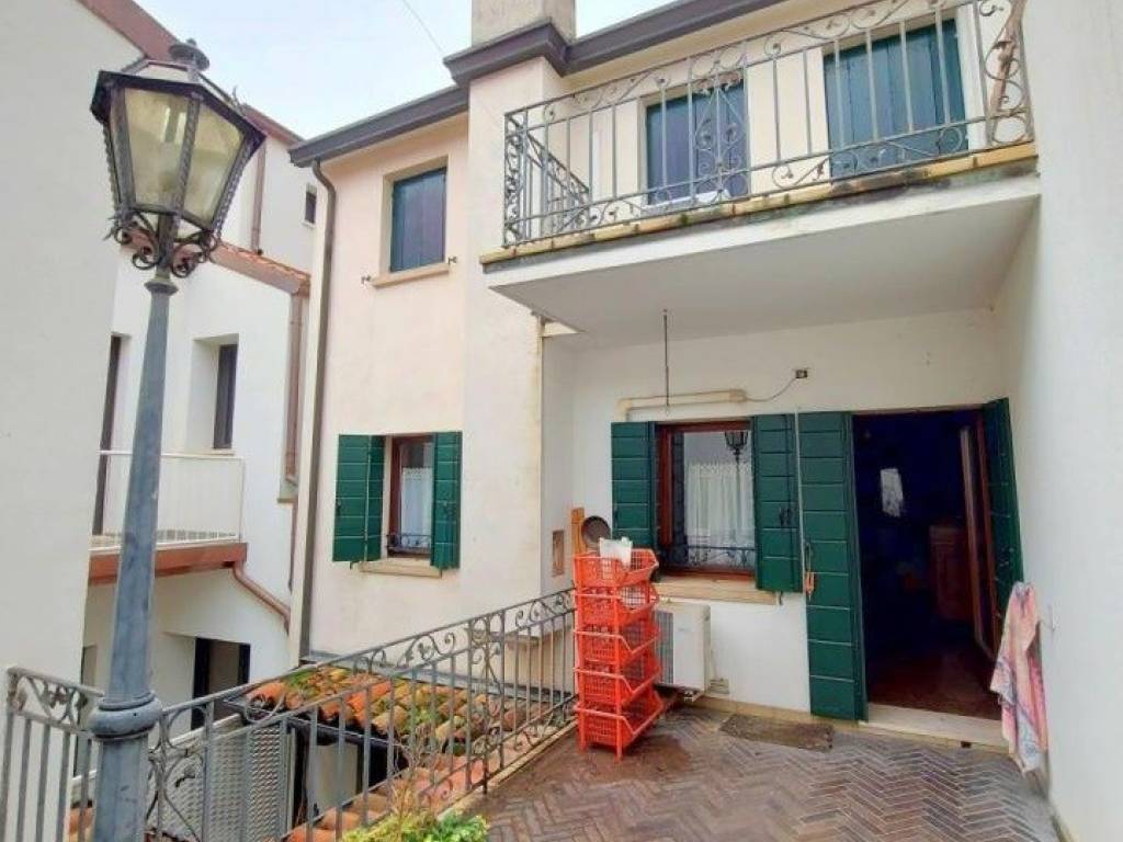 casa indipendente in vendita a Padova in zona Savonarola