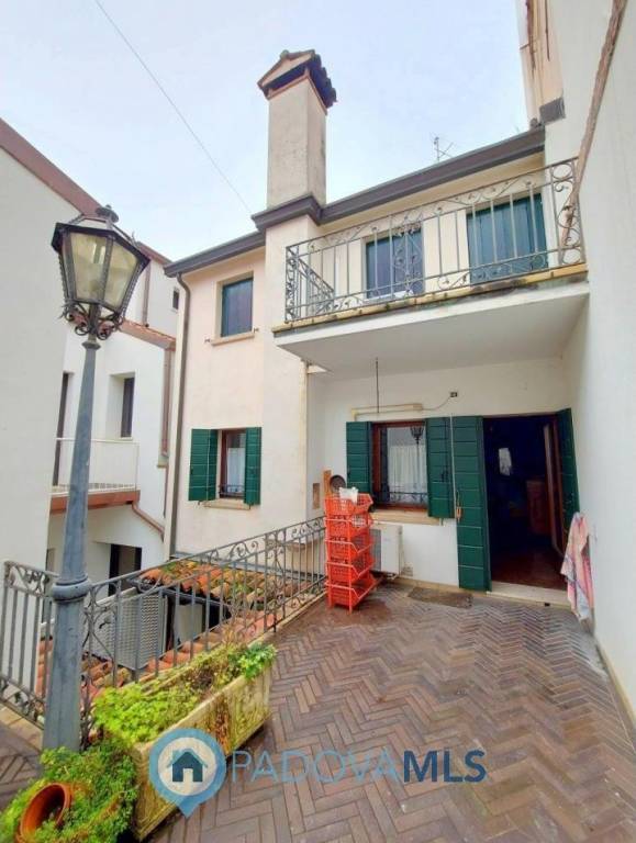 casa indipendente in vendita a Padova in zona Savonarola