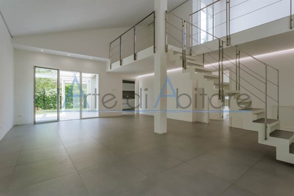 casa indipendente in vendita a Padova in zona Sant'Osvaldo / Santa Rita