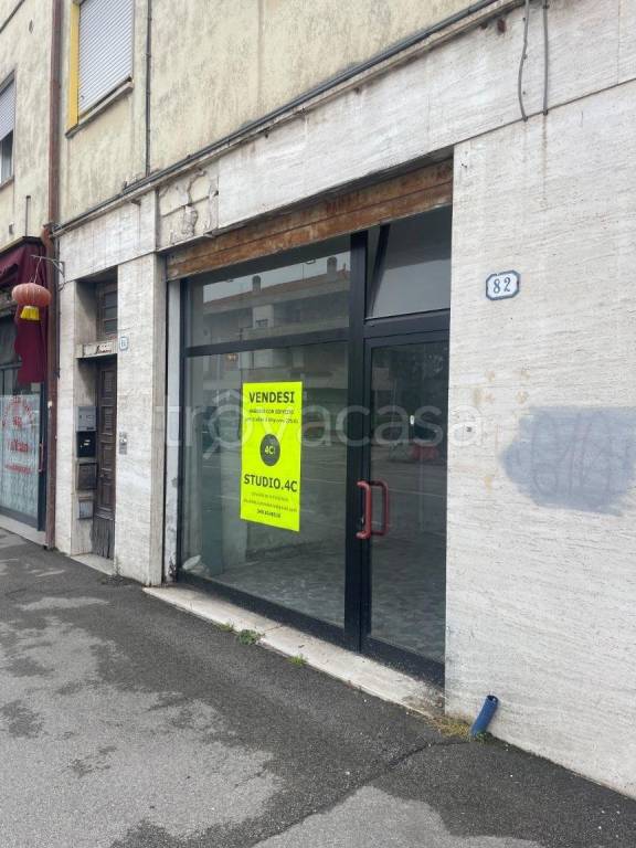 negozio in vendita a Padova in zona Pontevigodarzere