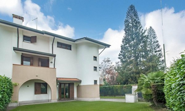casa indipendente in vendita a Padova in zona Centro Storico