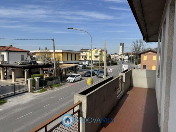 appartamento in vendita a Padova in zona Montà