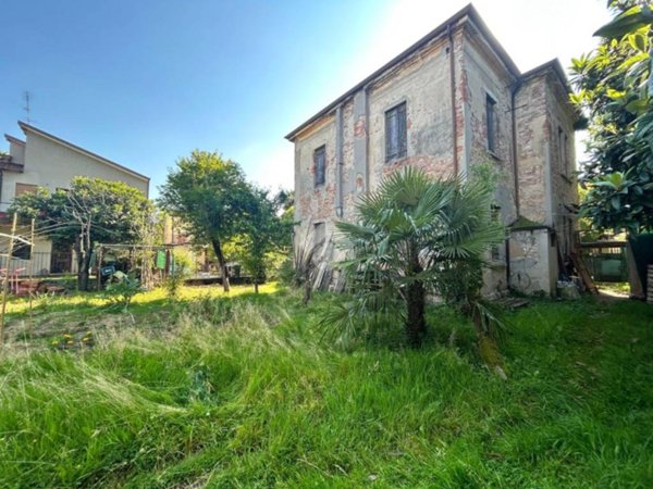 casa indipendente in vendita a Padova in zona Sant'Osvaldo / Santa Rita