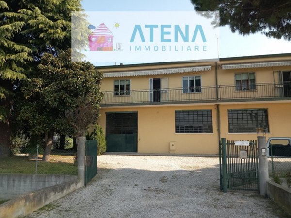 casa indipendente in vendita a Padova in zona Altichiero