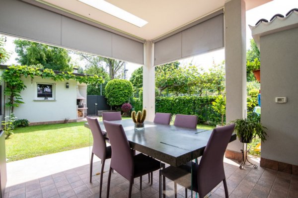 casa indipendente in vendita a Padova in zona Arcella